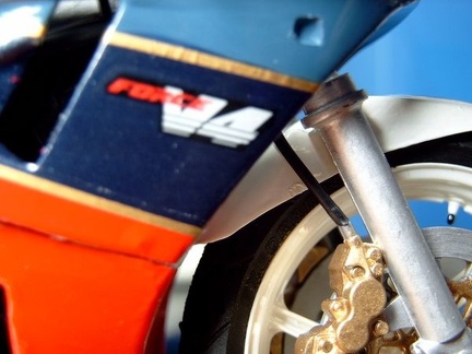 TamiyaVFR750R a01